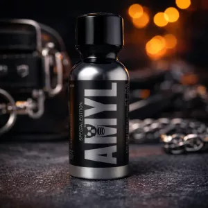 Flacon Poppers Amyle Special Edition 30ml au nitrite d’amyle sur fond neutre pour fiche produit e-commerce